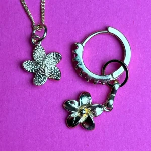 Berlock - Guldig blomma