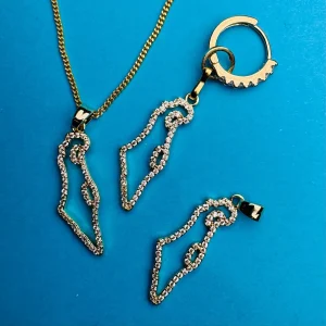 Berlock - Karta med zirkoner