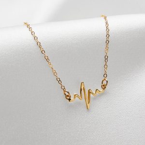 By Sofia Wistam “Heartbeat Mini Guldhalsband” – Halsband