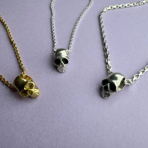 Halsband - 2.0  Monterad dödskalle