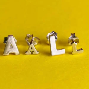 Stiftörhänge - Bokstäver