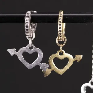 Ihåligt hjärta med pil - örhängen