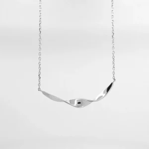 By Sofia Wistam “Twirl Silverhalsband” – Halsband