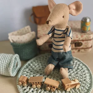 Miniatyr – Virkad liten rund matta till dockhus